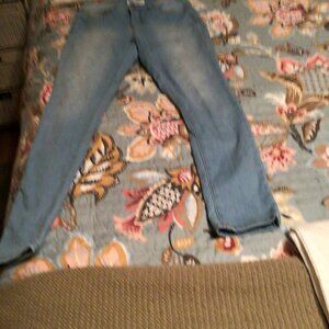 Almost Famous Light color Denim Size 7